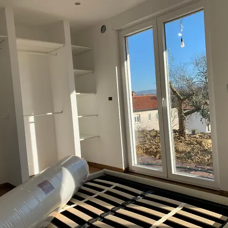 La Apartments